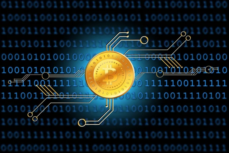 Navigating the Risks and Rewards of Investing in Cryptocurrencies