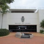 https://fr.wikipedia.org/wiki/Fichier:Cleveland_redland_council_chambers.jpg